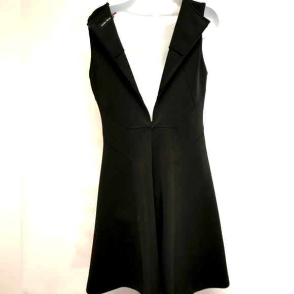 Ivanka Trump Classic Black Dress Fit & Flare Gold Chain Detail Size 12 - Picture 5 of 11